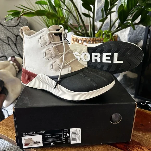 SOREL OUT N ABOUT III CLASSIC Size 7.5 - Picture 2 of 7